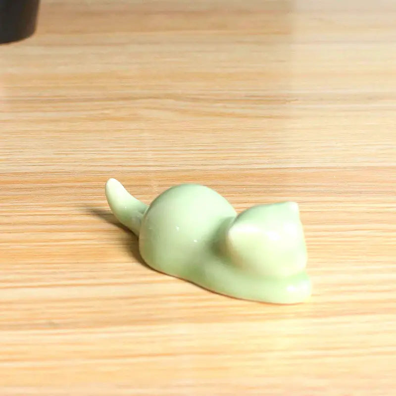Cute Ceramic Cat Brush Holder for Office &amp; Dorm Decor
